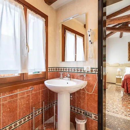 Ca' Luisa Hotel Venice Exterior photo